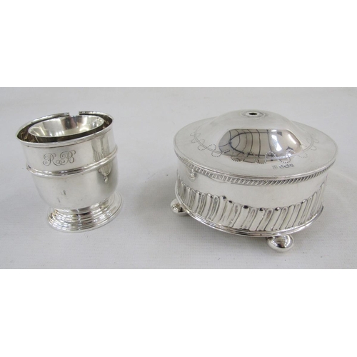 115 - Silver parcel-gilt whisky tot of inverse bell-shape, a footed condiment pot, Birmingham assay and a ... 