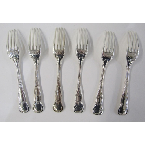 138 - Set of six George III silver dessert forks, hourglass-pattern with scallopshell terminals, London 18... 