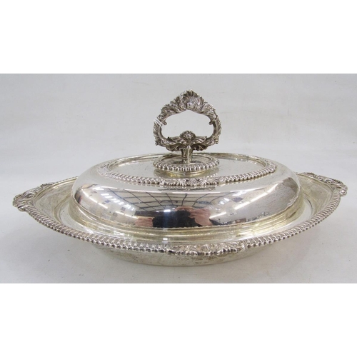 14 - George V silver lidded entree serving dish by Elkington & Co, with reeded borders and acanthus leaf ... 