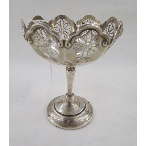 29 - George V silver bon bon dish by Mappin & Webb, with pierced filigree border, on slender stem with ci... 