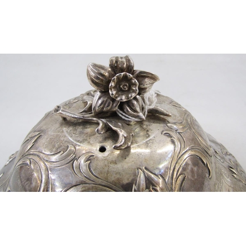 3 - Early Victorian silver muffin dish lid, with embossed and engraved floral motifs throughout, narciss... 