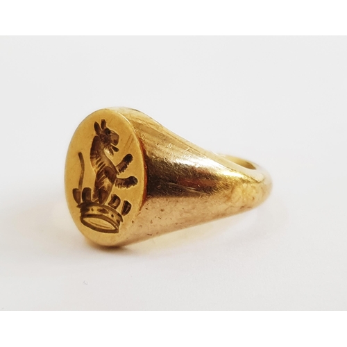 342 - Gold signet ring with intaglio crest of lion and crown (marks indistinct probably 9ct) size M1/2, 12... 