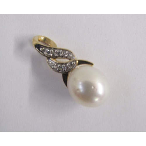 381 - 9ct gold, cultured pearl and white stone pendant, a 9ct gold, cultured pearl and shell pendant and f... 