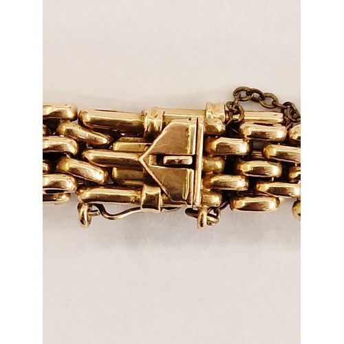 428 - 15ct gold, three-bar gate-pattern bracelet, 15g approx.