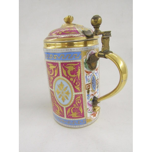 493 - Vienna-style porcelain tankard and cover, late 19th century, blue shield mark, painted with three wo... 