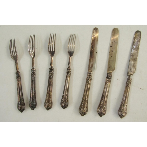 7A - Early Victorian part set of silver dessert knives and forks, comprising four forks and three knives ... 