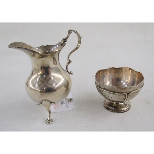 96 - Small silver sugar bowl with serpentine edge, panelled body on circular foot 6 diam x 5 cm h , Londo... 