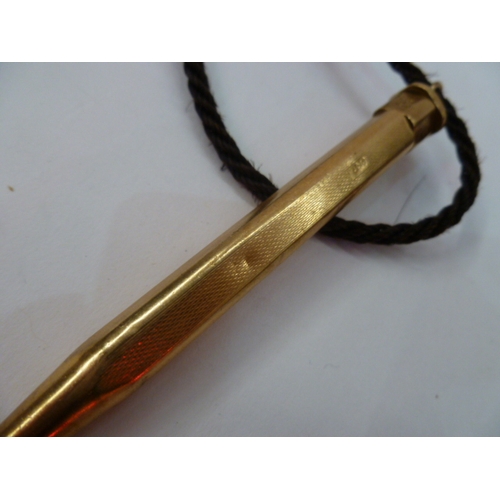 404a - Vintage 9ct gold 'Lady Yard O'Lette' propelling pencil, engine turned, stamped, with gold-plated,  b... 