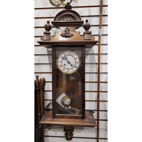 1001 - 19th century Vienna-style regulator wall clock in mahogany case, with shell and urn-shaped pediment ... 