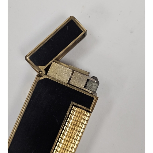 145 - Vintage Dunhill rolled gold and black lacquer lighter, stamped to base