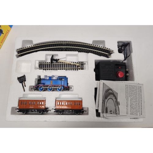 227 - Hornby Thomas the tank engine & friends, Thomas passenger electric train set, boxed