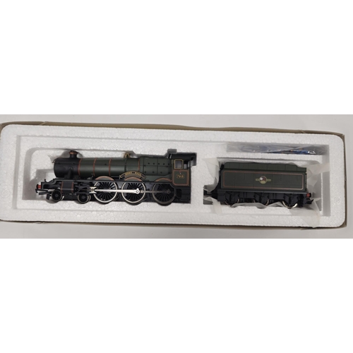 230 - Two Bachmann Branch-line 00 gauge boxed locomotives and tenders to include 31-776 Modified Hall 7915... 