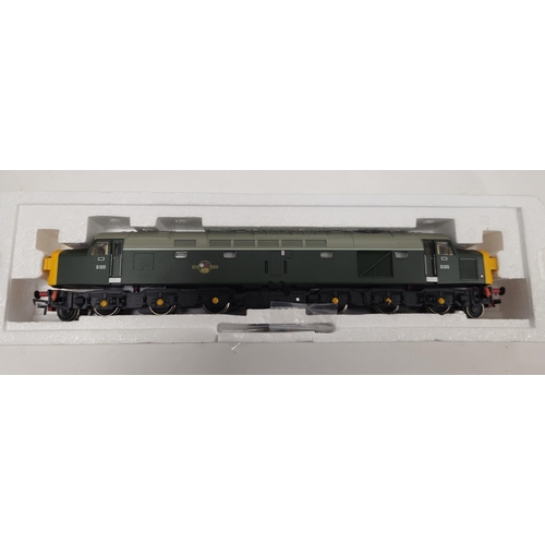 232 - Bachmann Branch-line 00 gauge 32-477 Class 40 DIesel D325 split head code green together with 2 X 32... 