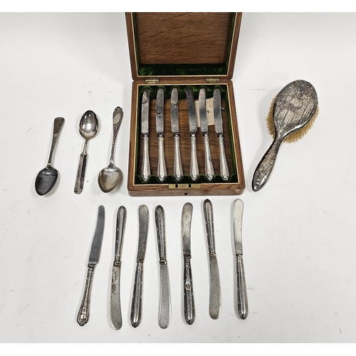 303 - Cased set of six silver handled butter knives, the blades marked Cooper Brothers, Sheffield, housed ... 