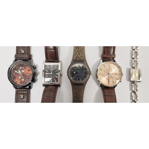 330 - Assortment of five wristwatches to include a gent's Sekonda Chronograph, a Superdry, a Lorus, etc (5... 