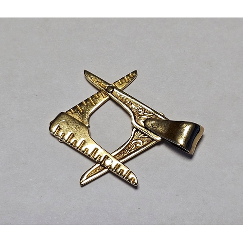 331a - 9ct gold Masonic folding rule pendant, approximately 2.5g in weight