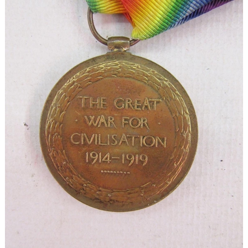 112 - WWI 1914 star, war medal and victory medal, named '8651.Pte.J.Mitchell 1/SCO.RIF', Imperial Service ... 