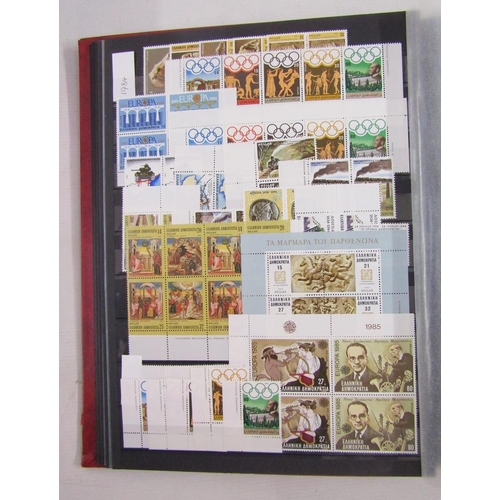 60 - World stamps: Boxed accumulation including red sleeved Lindner album with stock-cards, packets, sing... 