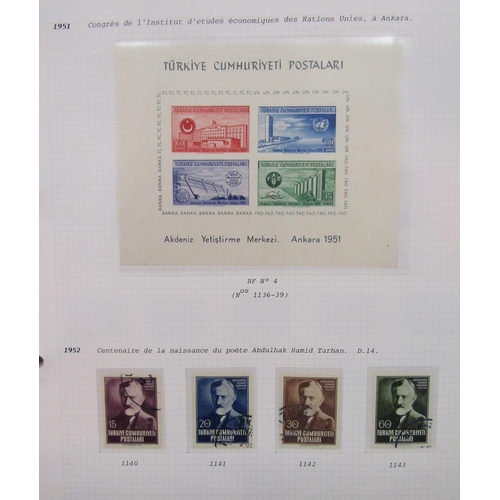 68 - Stamps of Turkey: Large collection in 4 albums of mint & used, 1865-1997, including numerous sets an... 