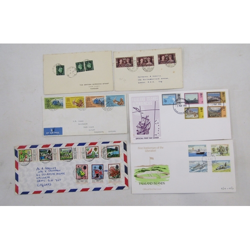 32 - British Empire & Commonwealth stamps: Boxed accumulation in 5 albums and 2 stockbooks with 1998 SG C... 