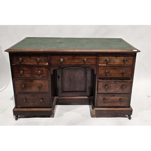 1096 - Victorian mahogany kneehole desk with leatherette insert to the top, raised over a single long drawe... 