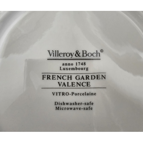 32 - Villeroy & Boch composite French Garden Fleurence and Valence pattern part dinner and tea service, v... 