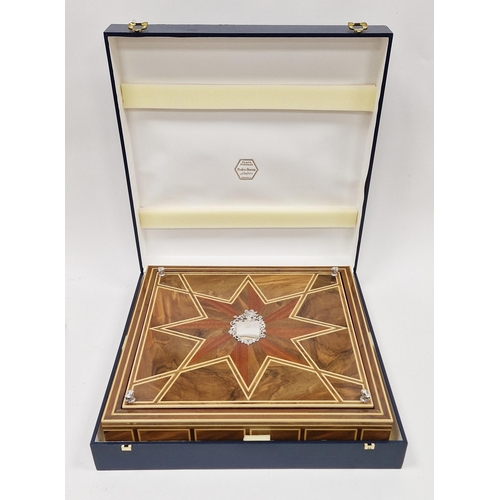 231 - Pedro Duran silver chess set housed in a walnut and mahogany inlaid marquetry case, the inlaid lid r... 