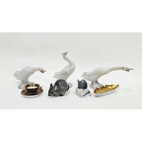 31 - Three Lladro models of ducks, two Royal Copenhagen models of mice, a Royal Crown Derby imari pattern... 