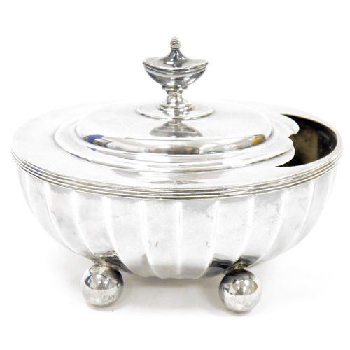 434 - Mappin & Webb silver plated spoon warmer, oval fluted body, urn finial, on four ball feet