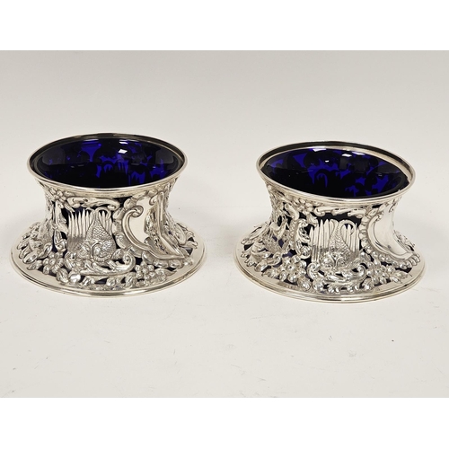 450 - Pair late Victorian/Edwardian graduated 'Irish' silver dish rings, each of typical waisted openwork ... 