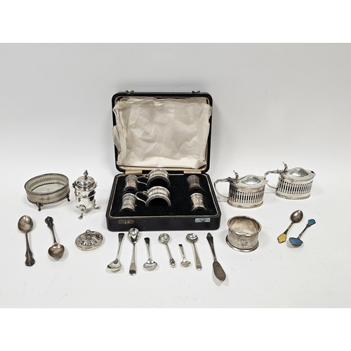 466 - Cased silver condiment set by the Angora Silver Plate Company, Birmingham 1938, comprising two small... 