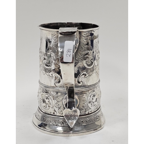 481 - George III silver tankard possibly by John Scofield, London 1772, tapering, the flattened scroll han... 