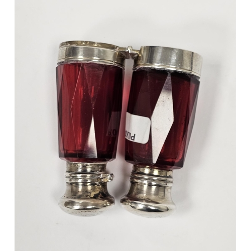 487 - Victorian silver mounted double-ended scent flask with faceted ruby glass body, one end with silver ... 