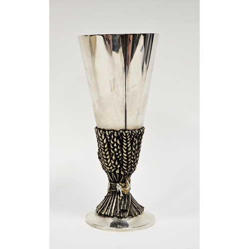 500 - Aurum silver commemorative goblet by DCM, London 1976, the trefoil shaped bowl supported by a silver... 