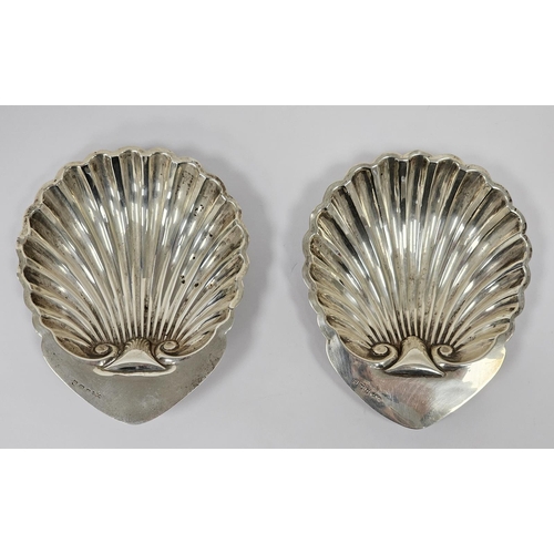 537 - Pair of George V silver scallop-shaped butter dishes, Birmingham 1912 by Wilmot Manufacturing Co, 2.... 