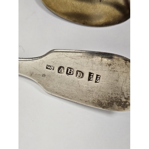 542 - George III silver shovel-shaped caddy spoon, Birmingham 1811 by William Pugh, a white metal silver s... 