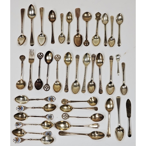 551 - Quantity of Georgian and later silver teaspoons including a Victorian Fiddle pattern example by Josi... 