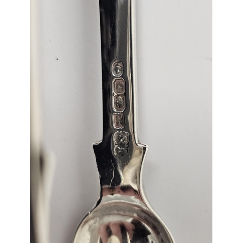 566 - Pair Irish silver sugar tongs, kings pattern, Dublin 1851, makers John Smyth (or Smith), 3oz