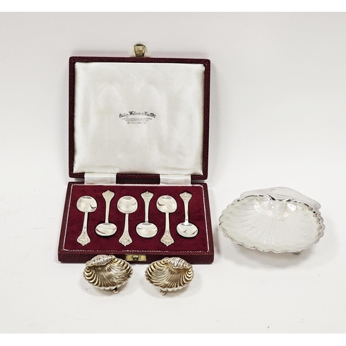 608 - A pair of silver shell dishes, approximately 5cm wide, Chester 1896; an Edwardian silver shell shape... 