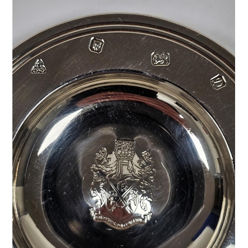 614 - A Queen Elizabeth II commemorative silver ashtray/dish, Edinburgh 1977, approximately 7.5cm diameter... 