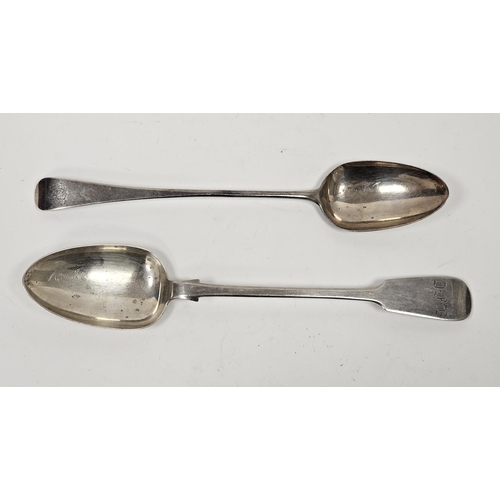 621 - A George III silver basting spoon, approximately 29cm long, makers mark 'IB', London 1799, total gro... 