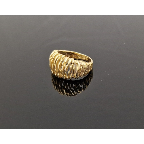 805 - Mid 20th century 18ct gold open bark-pattern dress ring, 6.6g approx.