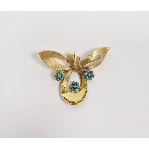 810 - Gold and turquoise bow brooch with three turquoise flowerheads, 6.5g approx.