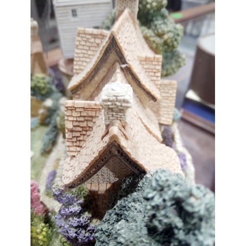 59 - Collection of Lilliput Lane models of houses, castles and villages, including Britain's Heritage, Vi... 