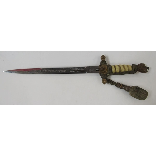 248 - WWII German Navy (Kriegsmarine) officer's dress dagger, made by Eickhorn Solingen with squirrel logo... 