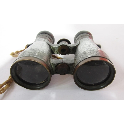 254 - WWI era Fernglas 08 C.P Goerz military binoculars, made in Germany, numbered 155286, together with a... 