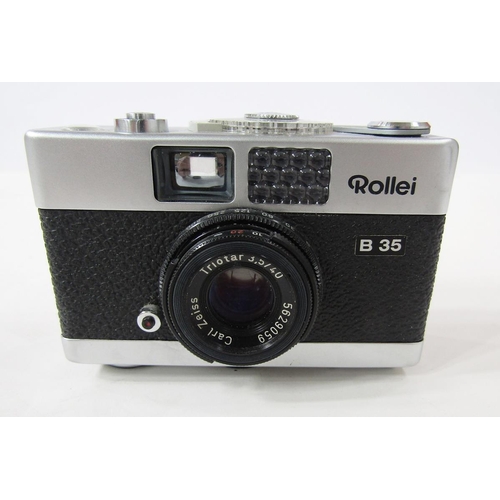 266 - Rollei B35 35mm rangefinder camera, Carl Zeiss Triotar 3,5/40 lens, marked to reverse made by Rollei... 