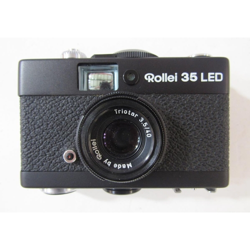 278 - Rollei 35 LED compact camera, made in Singapore, with Rollei Triotar 3,5/40 lens, in original case, ... 