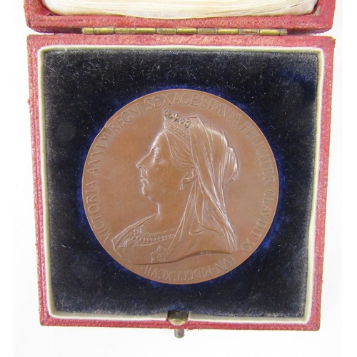 321 - Victoria 1897 diamond jubilee bronze medal in box of issue, issued by William Wyon depicting both yo... 