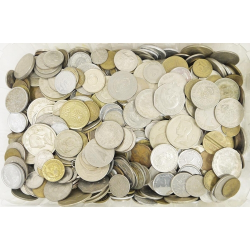 214 - Large collection of mixed coins, mostly pre-decimal and foreign, few silver coins and sealed pack of... 